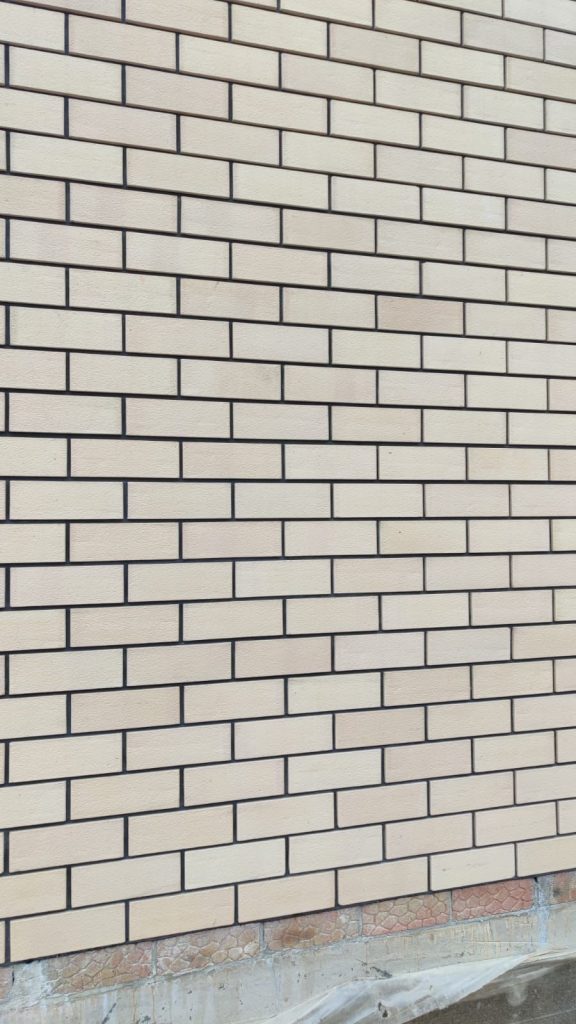 Кирпич лицевой Сливки Антик 1.4НФ ГОСТ – Строймарт-Ю фото