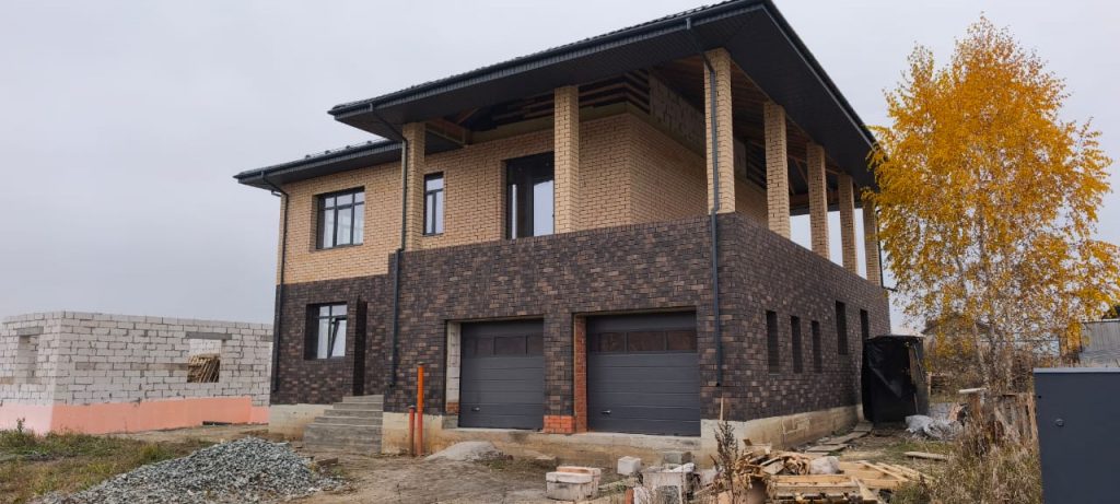 Кирпич лицевой Бавария Дарк 1.4НФ ГОСТ – Строймарт-Ю фото