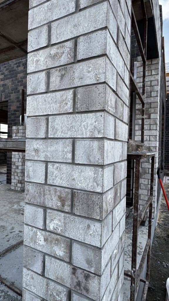 Кирпич лицевой Оникс 1.4НФ ГОСТ – Строймарт-Ю фото